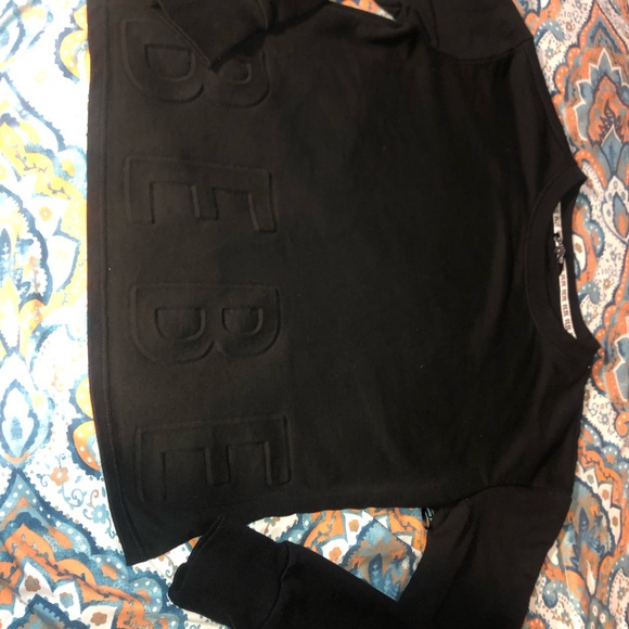 Medium BEBE shirt/ sweater - Picture 3 of 4